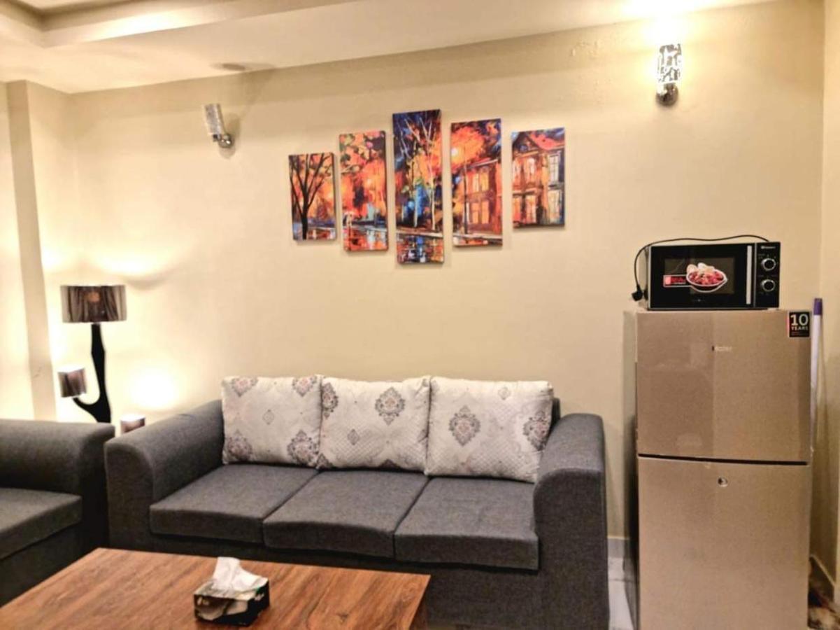 Comfortable & Lovely 1 Bed Apt In Bahria Town Rawalpindi Esterno foto