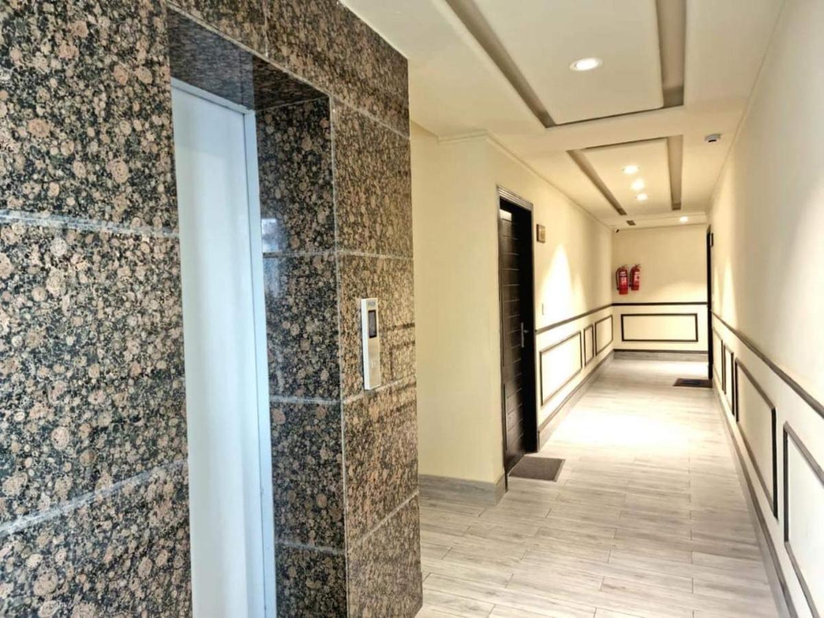 Comfortable & Lovely 1 Bed Apt In Bahria Town Rawalpindi Esterno foto